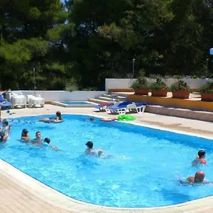 https://hotel-pula.pula-hotels.org